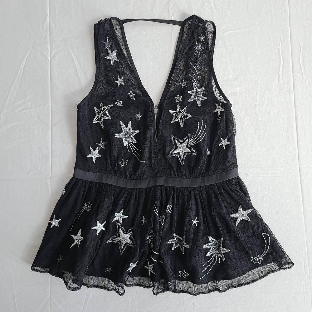 NWT EXPRESS Star Sequin Embroidered Plunge Top Sz 8 Med